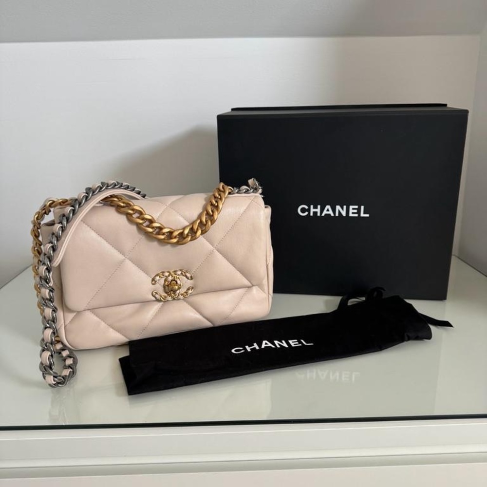 Chanel 19 year 2023 brand new never used